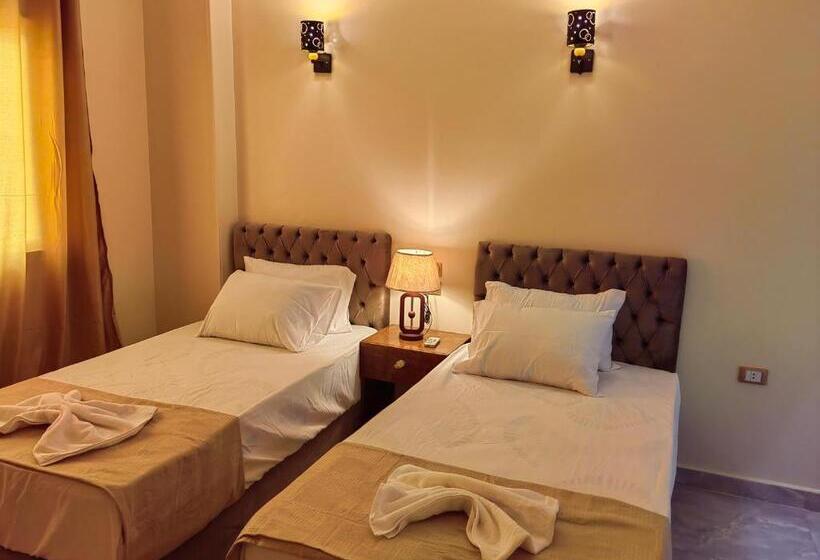 هاستل Gem Overlooking Inn