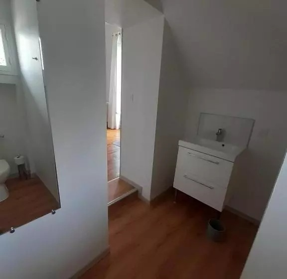 Aamiaismajoitus (B&B) La Maison Np