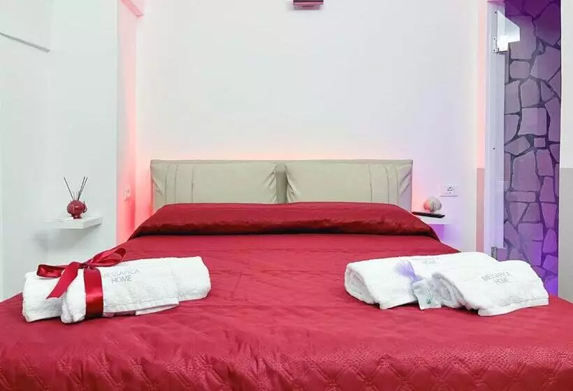 تختخواب و صبحانه Messapica Home