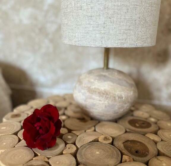 تختخواب و صبحانه Romance En Provence