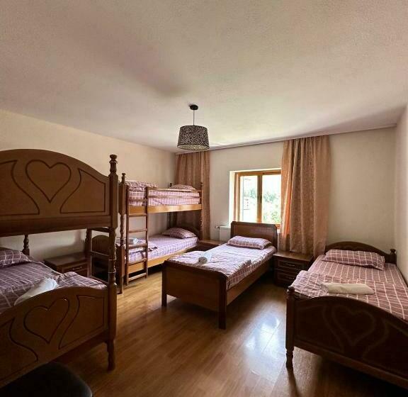 Hostel Quku I Valbones