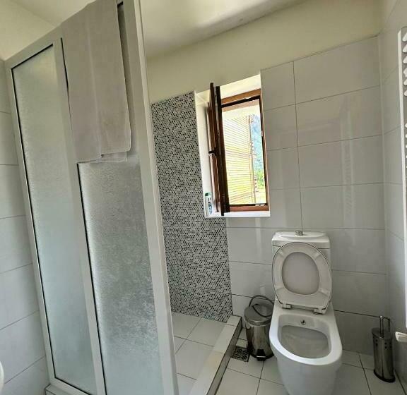 Hostel Quku I Valbones