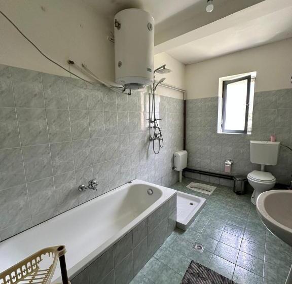 Hostel Quku I Valbones