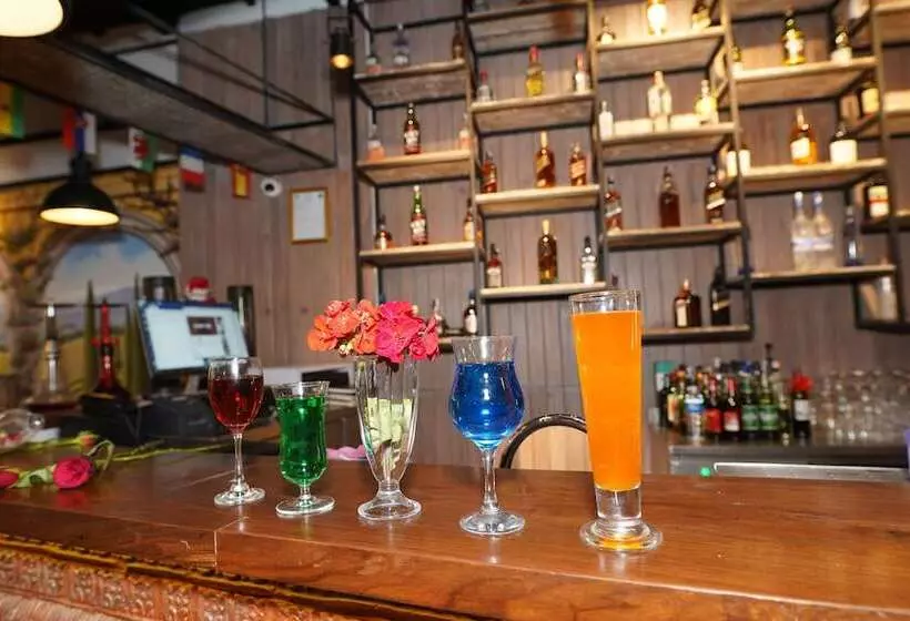 هتل Lotus Shine N Amenities