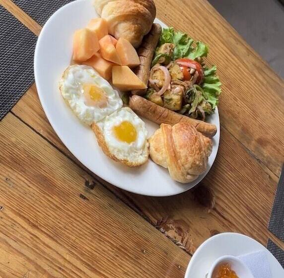 هتل Lotus Shine N Amenities