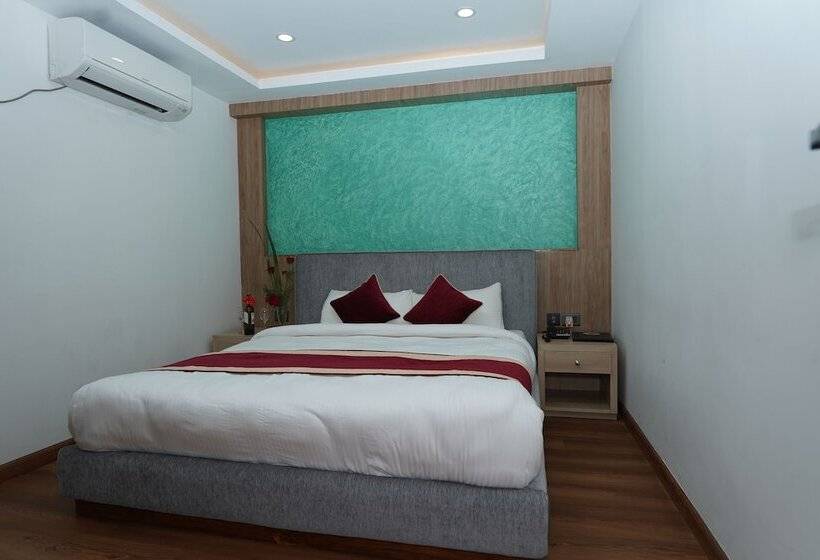 هتل Lotus Shine N Amenities