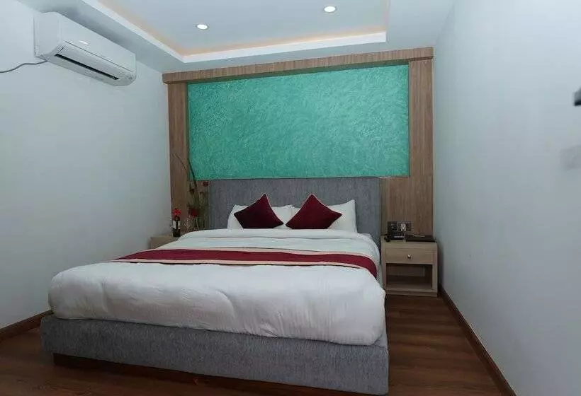 هتل Lotus Shine N Amenities