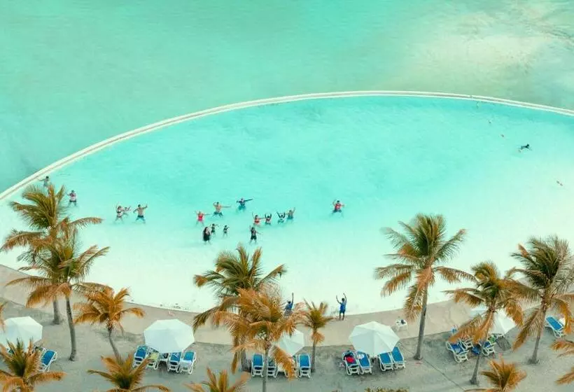 ホテル Tourism Playa Blanca
