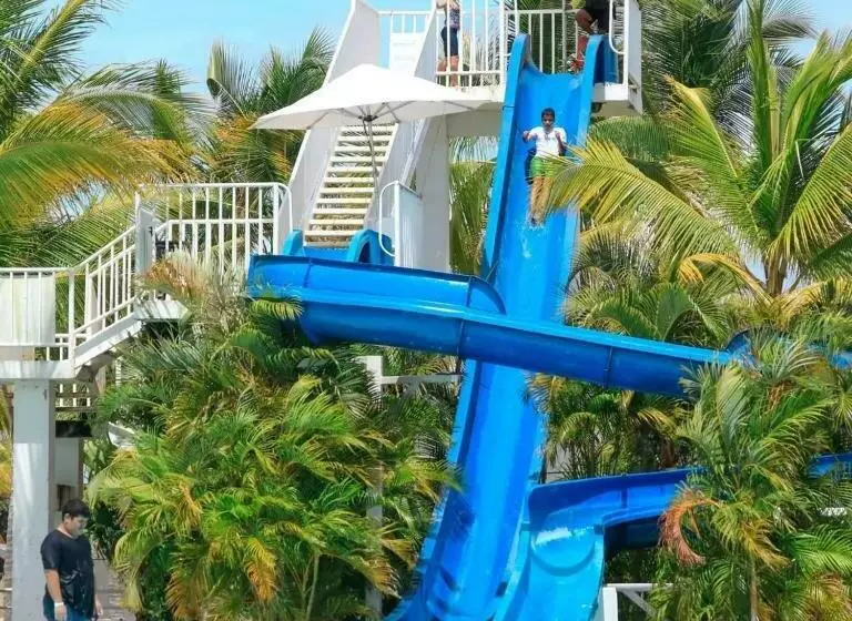ホテル Tourism Playa Blanca