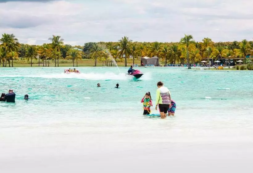 ホテル Tourism Playa Blanca
