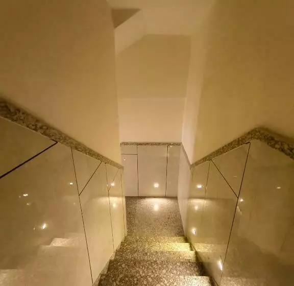 Hotelli Veer Palace Near Udaipole Udaipur