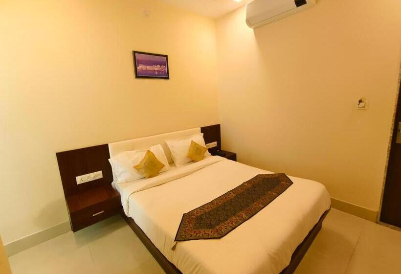 Отель Veer Palace Near Udaipole Udaipur