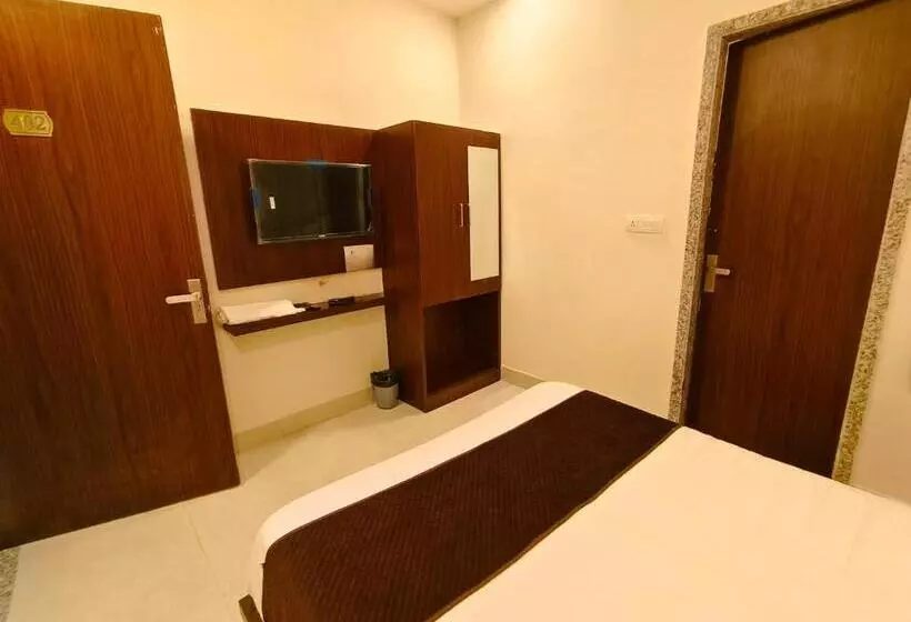 Hotelli Veer Palace Near Udaipole Udaipur