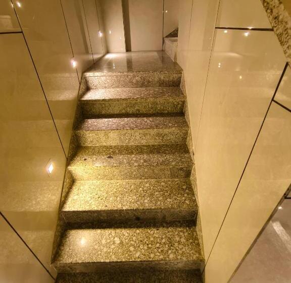 Отель Veer Palace Near Udaipole Udaipur