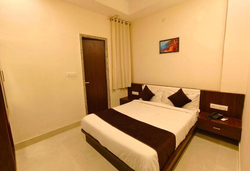 Отель Veer Palace Near Udaipole Udaipur