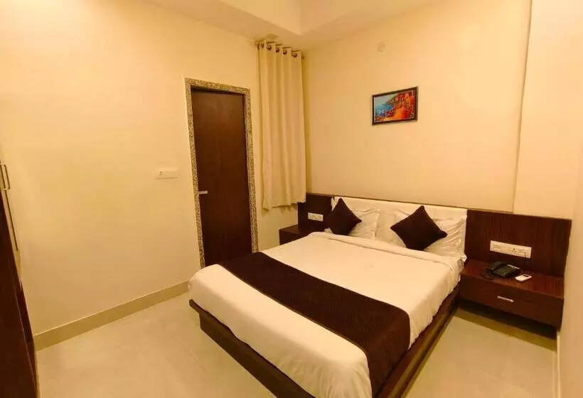 Hotelli Veer Palace Near Udaipole Udaipur