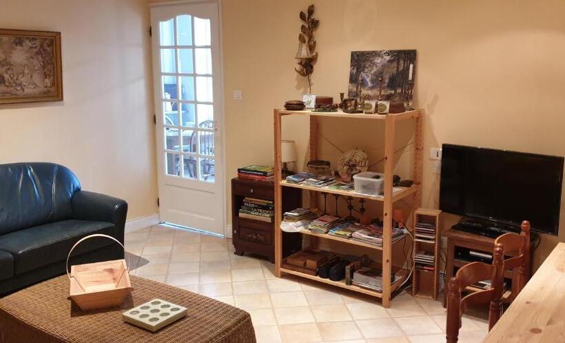 Пансион Relax Au Coeur Du Morvan