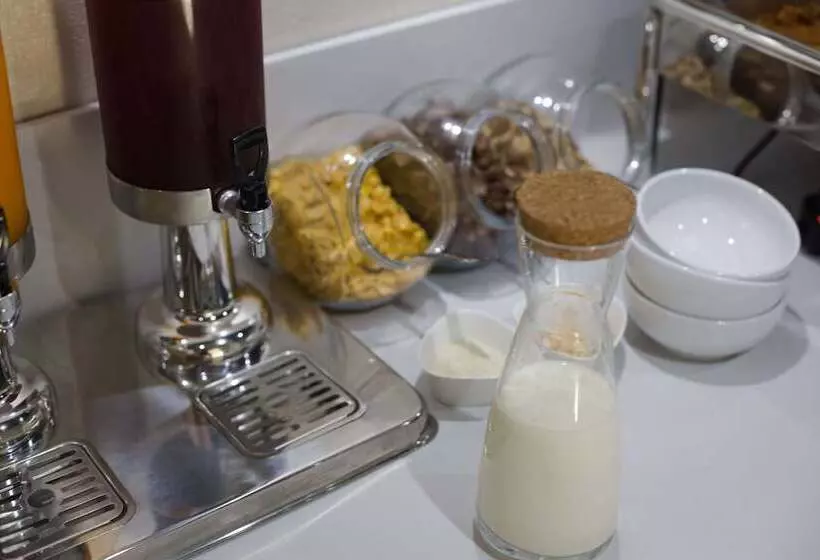 Ad Hotel Pont D Hydra