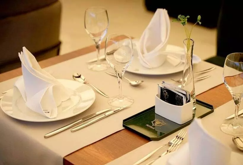 Ad Hotel Pont D Hydra