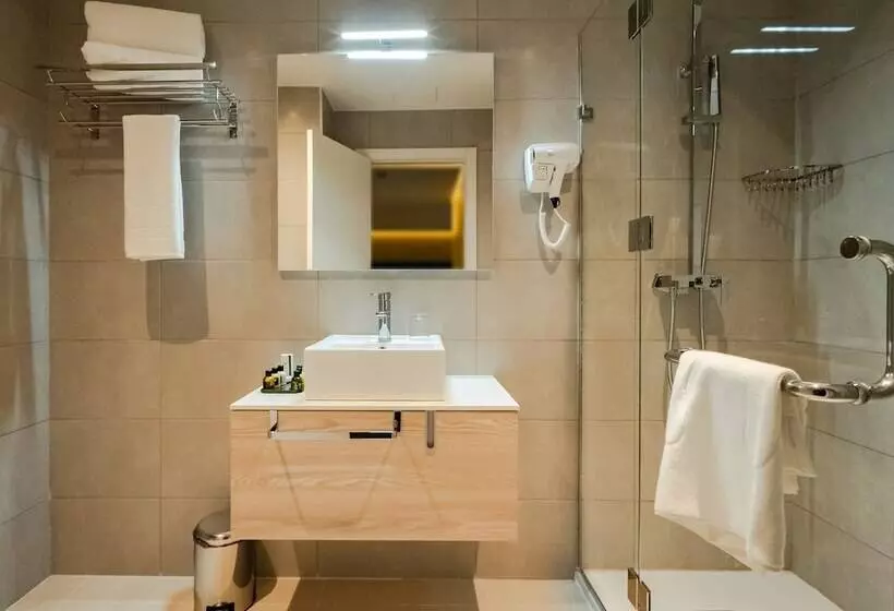 Ad Hotel Pont D Hydra