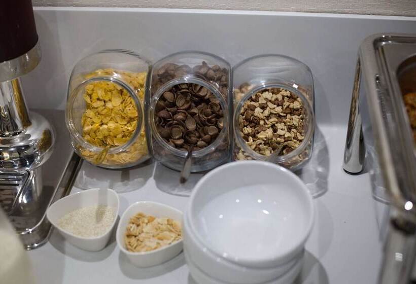 Ad Hotel Pont D Hydra