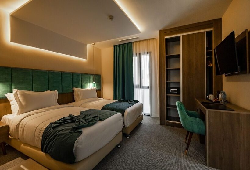 Ad Hotel Pont D Hydra