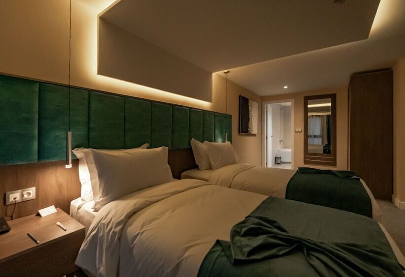 Ad Hotel Pont D Hydra