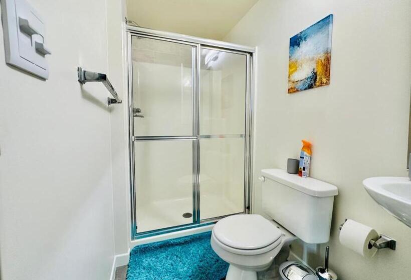 Executive Vacation Suite For 4