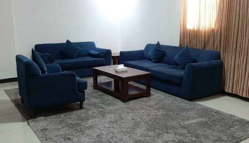 ホテル Ahlin Suites 3