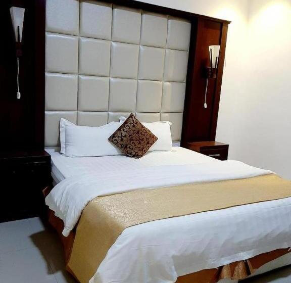 ホテル Ahlin Suites 3