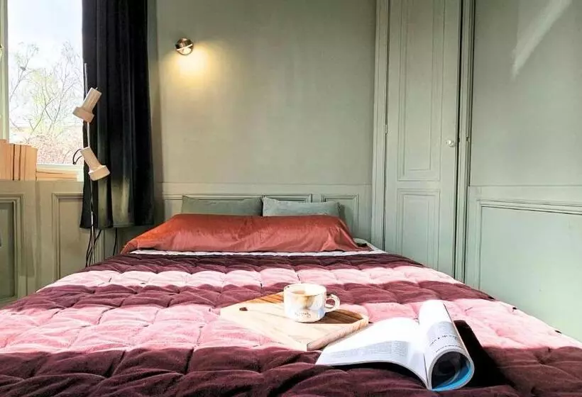 ペンション The Kooch House 1.4