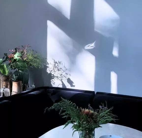 ペンション The Kooch House 1.4