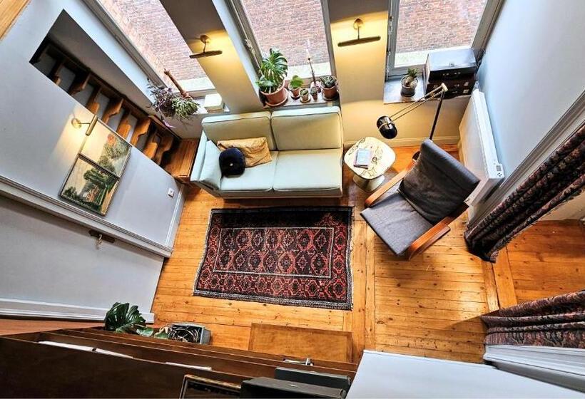 پانسیون The Kooch House 1.4