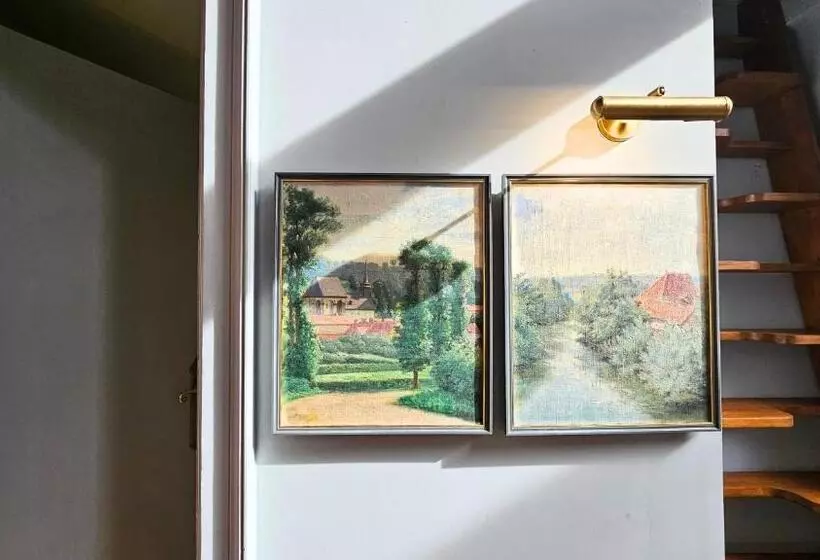 ペンション The Kooch House 1.4