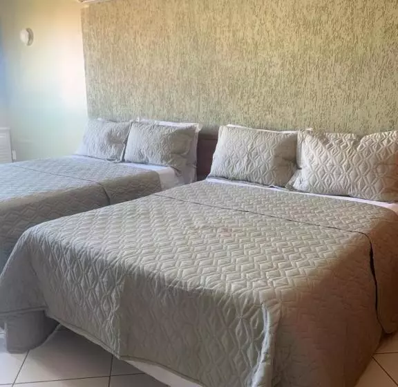 Flat Centro De Brasília Garvey Park Hotel 812