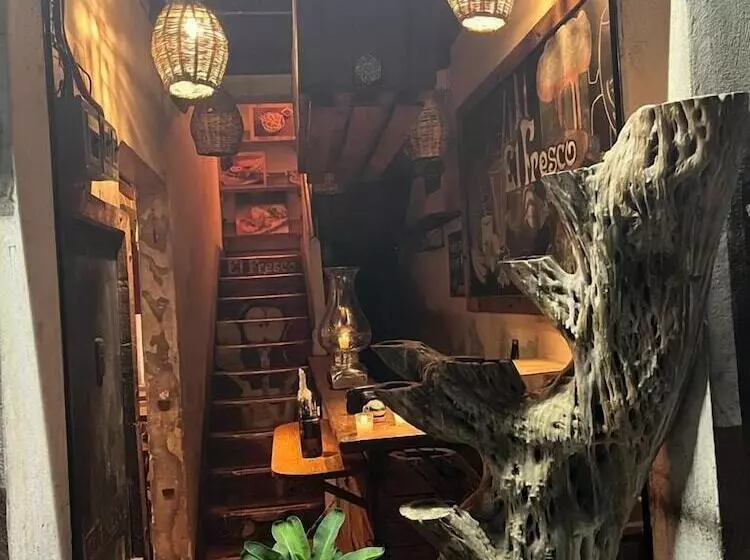 ホテル Casa Fresco Restaurante & Hostal