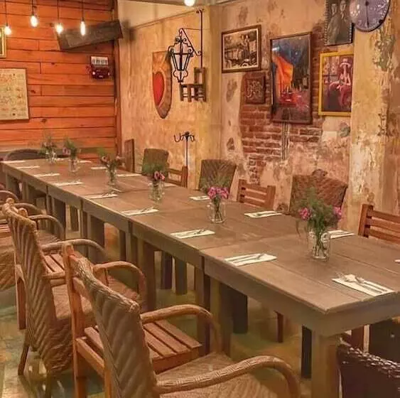 ホテル Casa Fresco Restaurante & Hostal