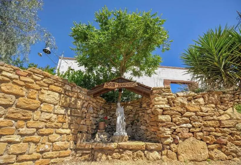 ホテル Luna   Agriturismo La Fattoria Di San Francesco