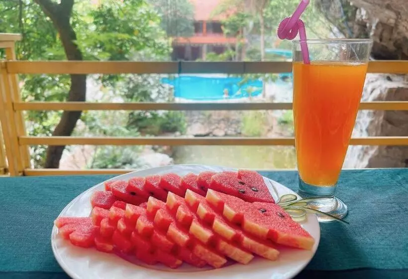 هتل Mai Mountain Homestay