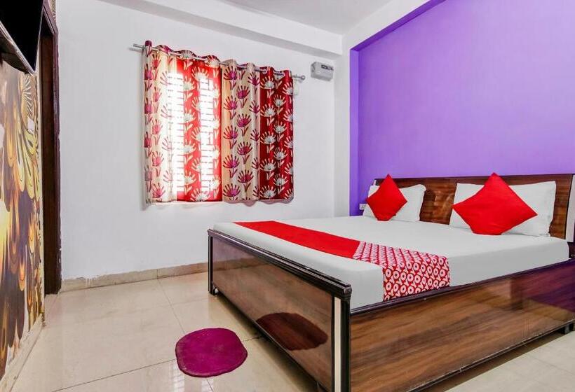 Otel Oyo Flagship 81375  Couple Friendly