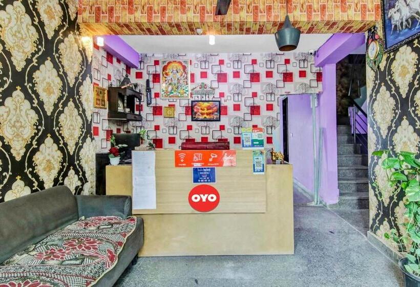 Otel Oyo Flagship 81375  Couple Friendly