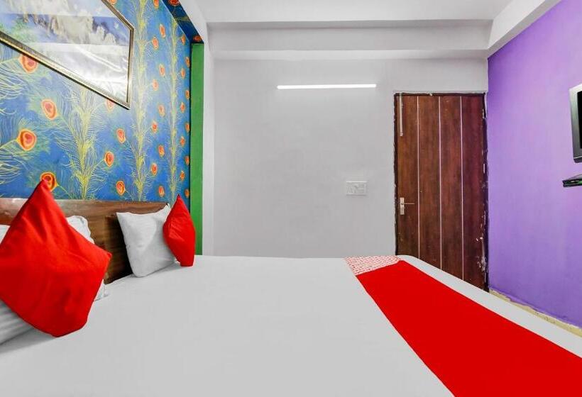 Otel Oyo Flagship 81375  Couple Friendly