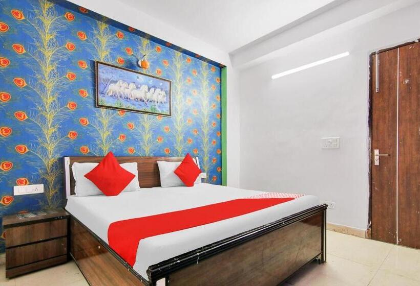 Otel Oyo Flagship 81375  Couple Friendly