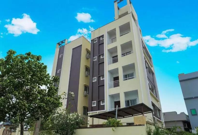 Super Hotel O Ramaraopet Near Kakinada Beach