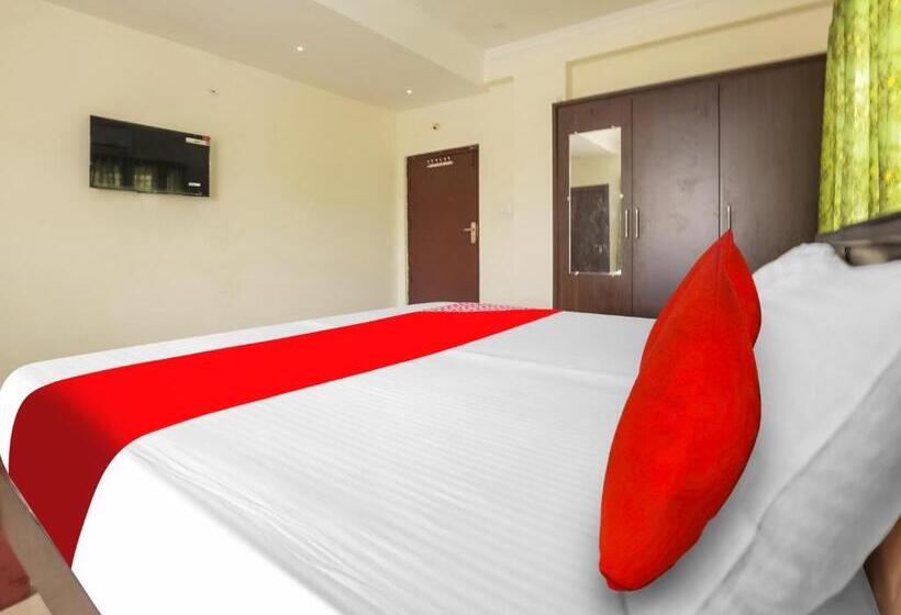 Super Hotel O Ramaraopet Near Kakinada Beach