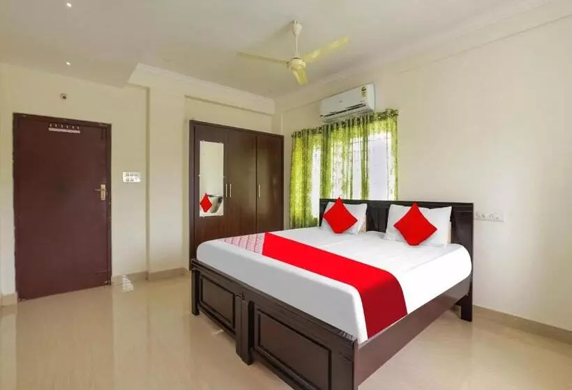 Super Hotel O Ramaraopet Near Kakinada Beach