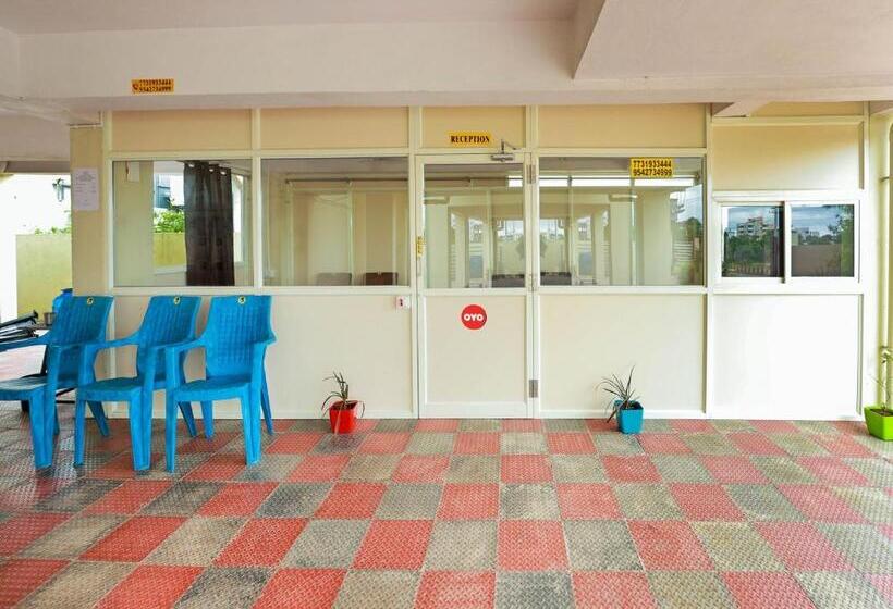 Super Hotel O Ramaraopet Near Kakinada Beach