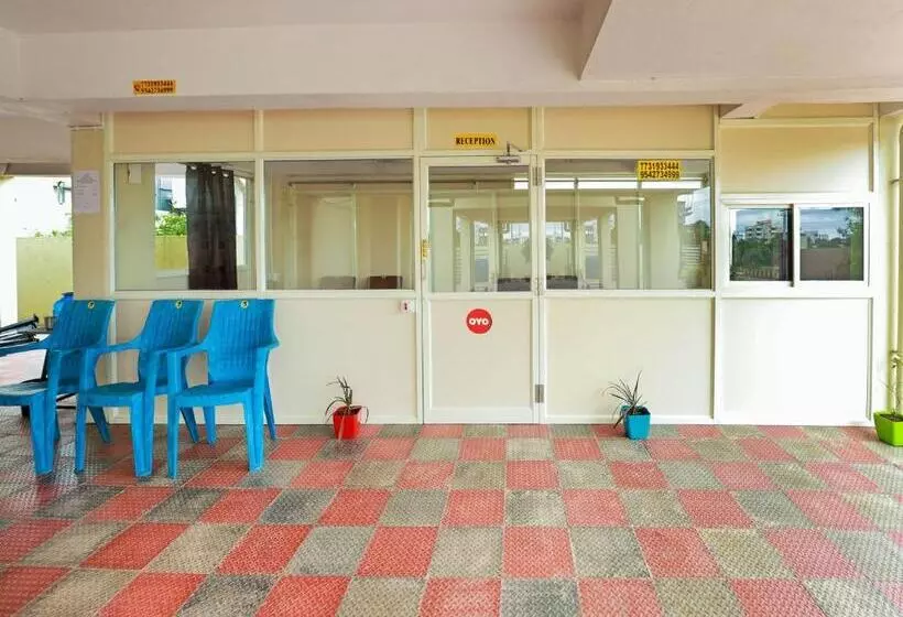 Super Hotel O Ramaraopet Near Kakinada Beach