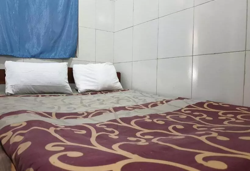 Hotel Spot On 92620 Syfa Kost