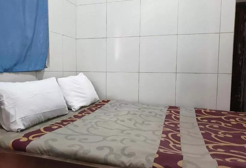 Hotel Spot On 92620 Syfa Kost